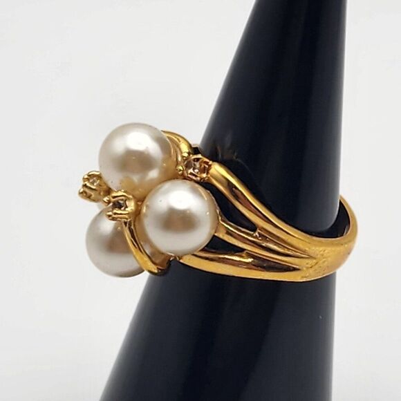 Vintage 14K Gold Electroplated Faux Pearl & Rhinestone Ring (6.25) - Picture 2 of 8